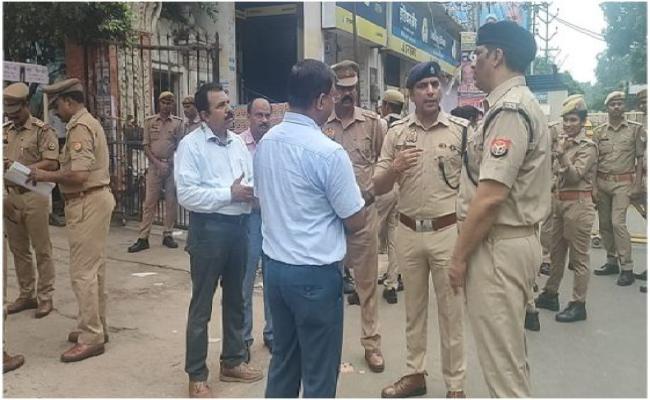 कानपुर बार एसोसिएशन चुनाव को लेकर चप्पे-चप्पे पर पुलिस का पहरा