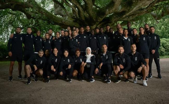 शरणार्थी ओलंपिक टीम पेरिस 2024 की तैयारी के लिए फ्रांस पहुंची