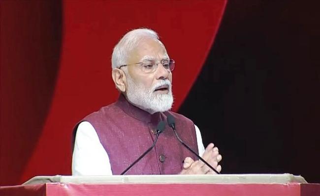 प्रधानमंत्री मोदी ने कहा, आज हम सिर्फ वर्क-फोर्स नहीं, बल्कि वर्ल्ड-फोर्स हैं