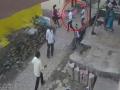 रायबरेली में खेत में पानी के विवाद में तीन को जिंदा जलाने की कोशिश, हालत गंभीर